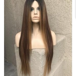 Straight wig